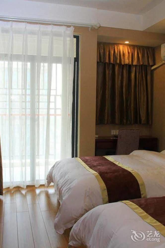 Helun Hotel Çengdu Dış mekan fotoğraf